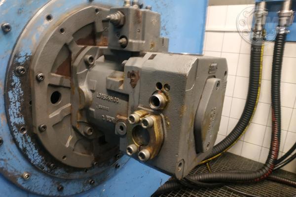 DPVO165 POMPA LIEBHERR STEROWNIK WYSOKI  BEZ WYJŚCIA FLANSZA DUŻA M16