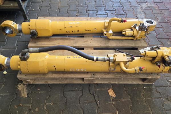 CAT313C SIŁOWNIK BEZ ZAMKA - L-1440 TŁ-75 V-80