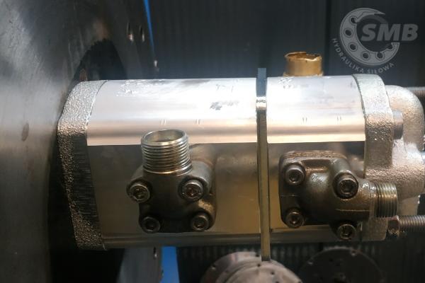 Kombajny Claas Lexion - pompa zębata AZPFF-12-019/008LCP2020MD180 z zaworem przelewowym